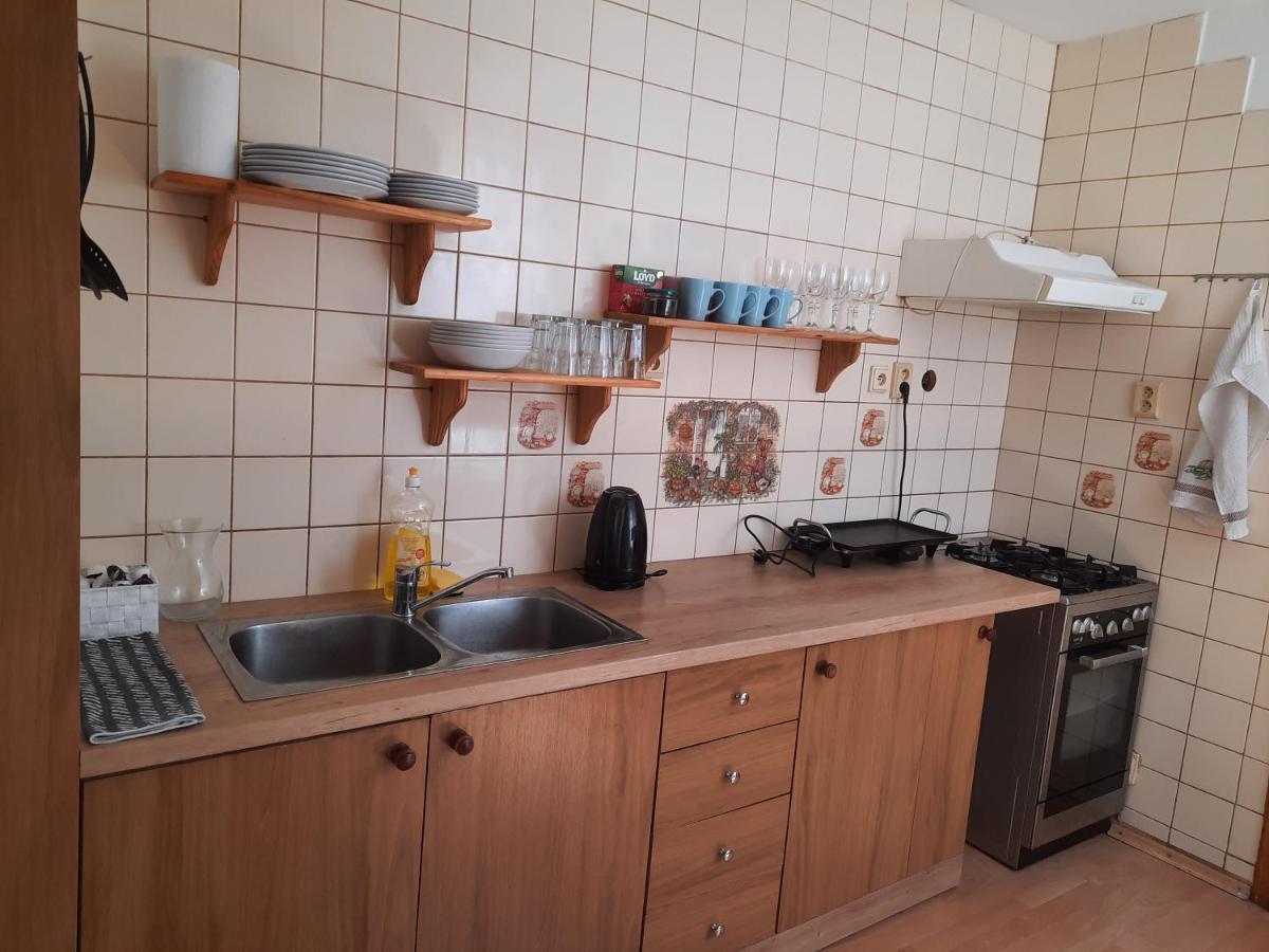 Apartman Chiarita Nemsova Екстер'єр фото
